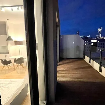 Slawinska Apartment With City View Terrace 아파트 바르샤바