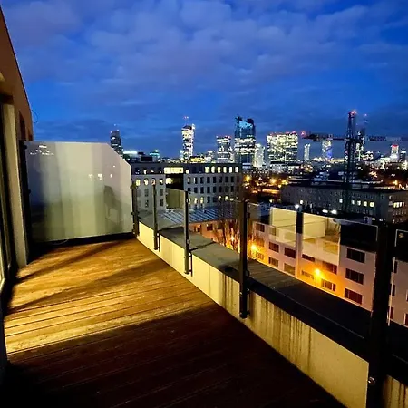 Slawinska Apartment With City View Terrace 아파트